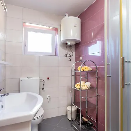 Tina Apartamento *