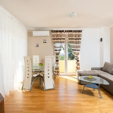 Tina Apartamento *