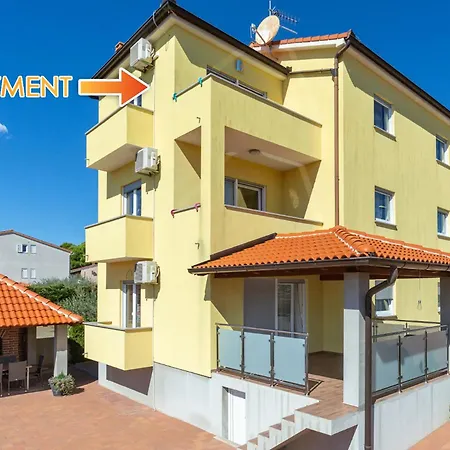 Apartamento Tina *