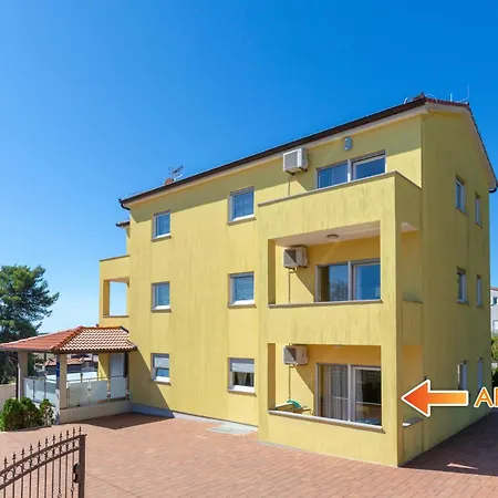 Tina Apartamento