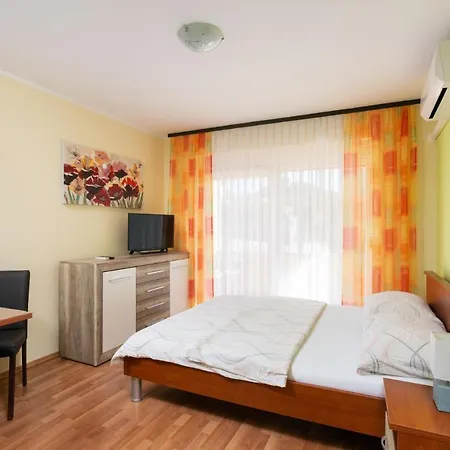 Διαμέρισμα Tina